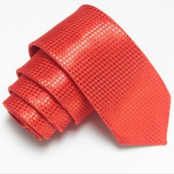 Úzká SLIM kravata červená se vzorem šachovnice
